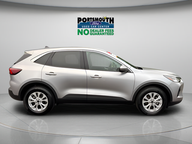 Used 2023 Ford Escape Active w/ Tech Pack #2 AWD/4WD image 6