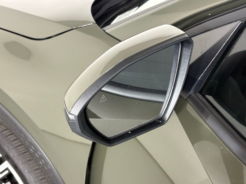 Used 2025 Hyundai Santa Cruz Limited image 13