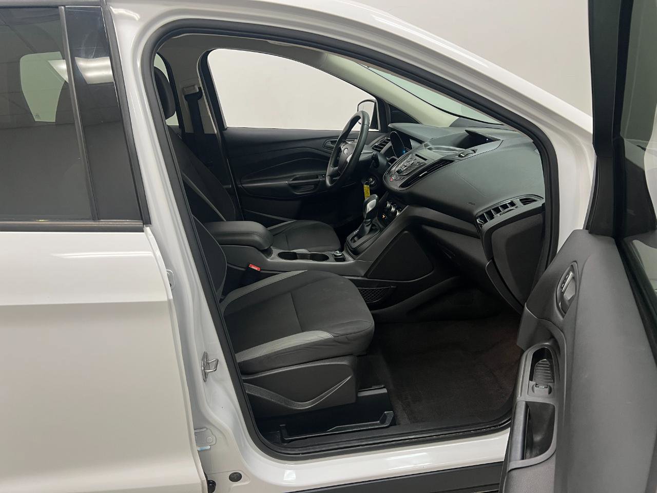 Used 2016 Ford Escape S image 23