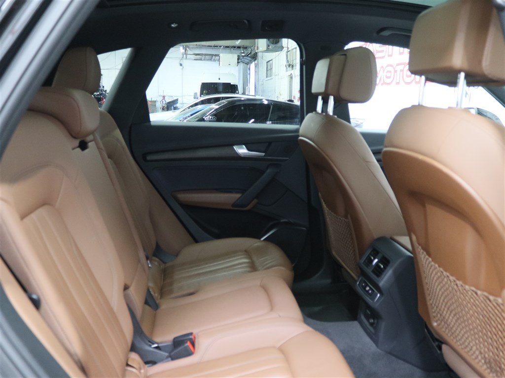 Used 2023 Audi Q5 2.0T Premium w/ Convenience Package AWD/4WD image 20