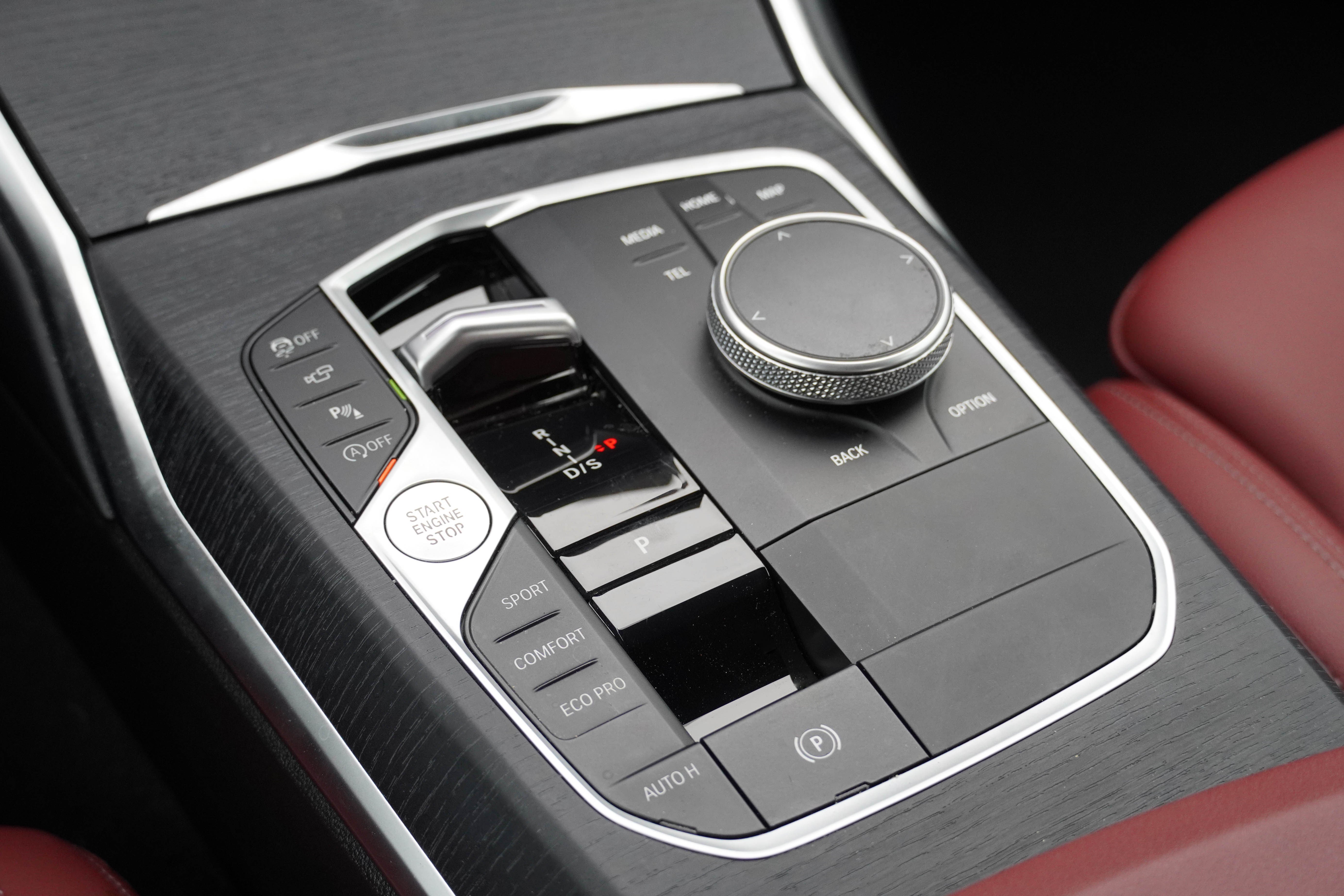 Certified 2025 BMW 330i Sedan RWD image 28