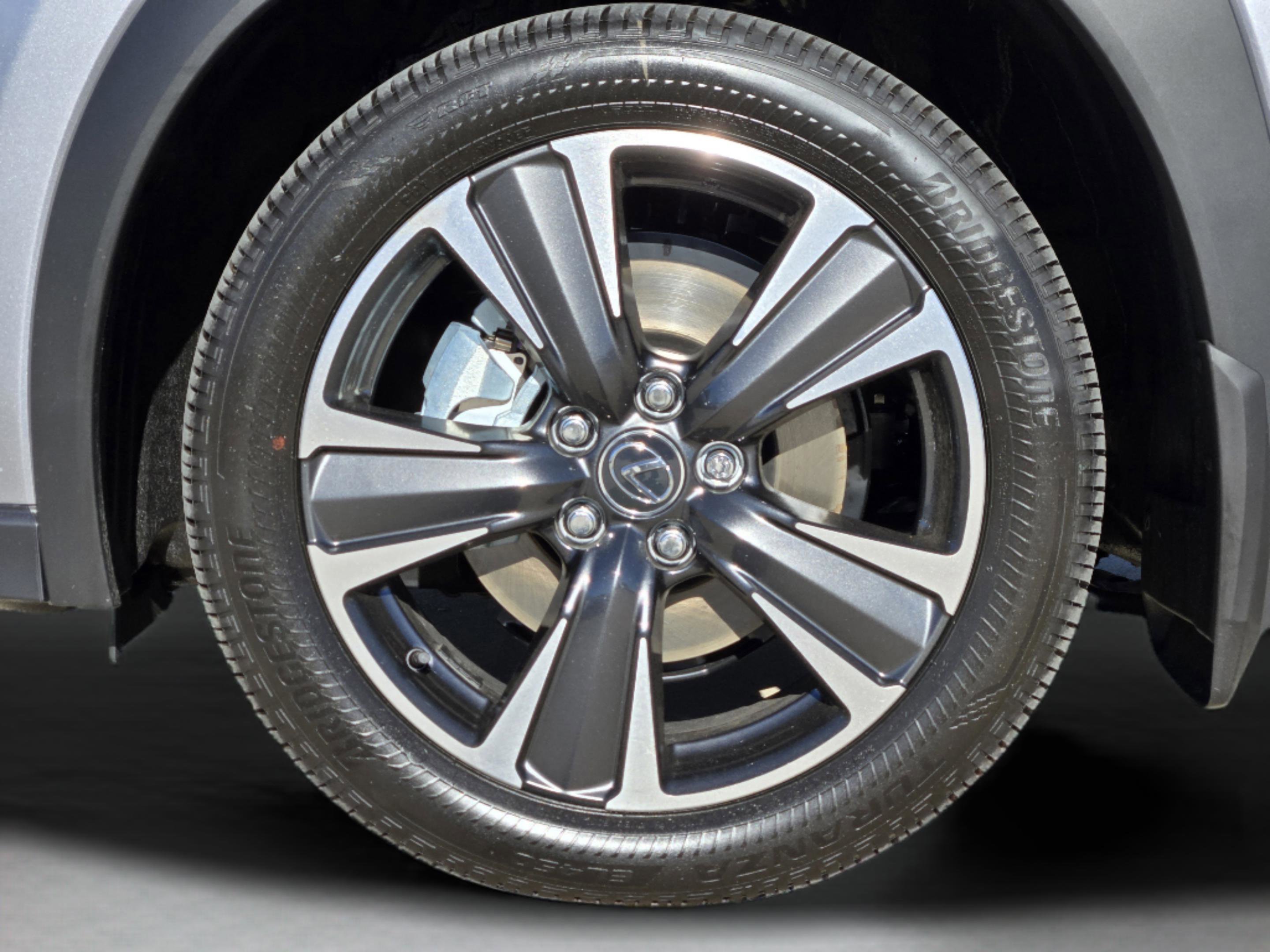 New 2025 Lexus UX 300h FWD image 7