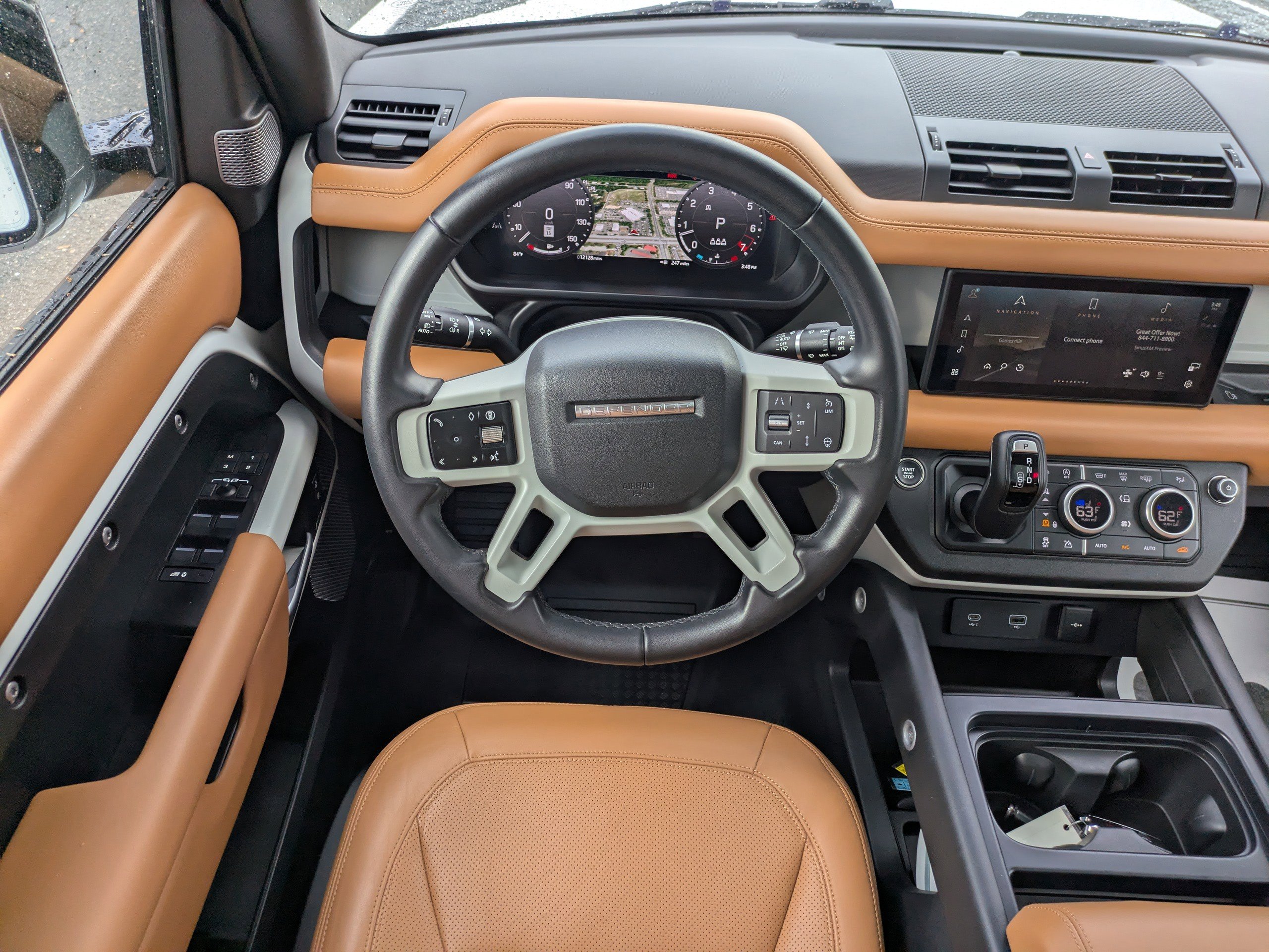 Used 2024 Land Rover Defender 110 SE image 16