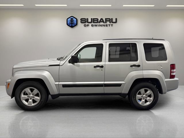 Used 2011 Jeep Liberty Sport image 2