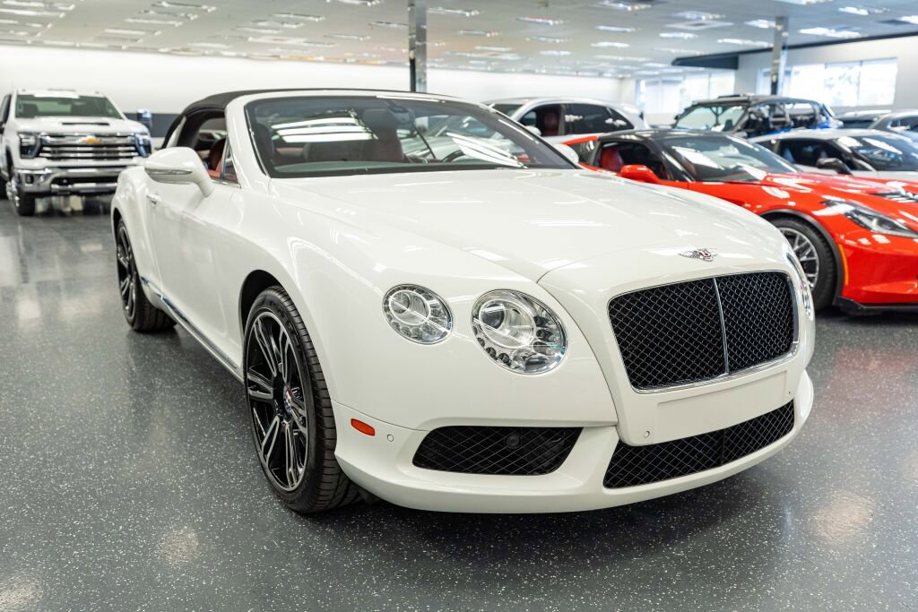 Used 2014 Bentley Continental GT image 3