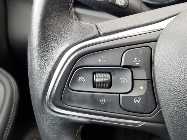 Used 2020 Buick Encore GX Essence w/ Experience Buick Package image 13