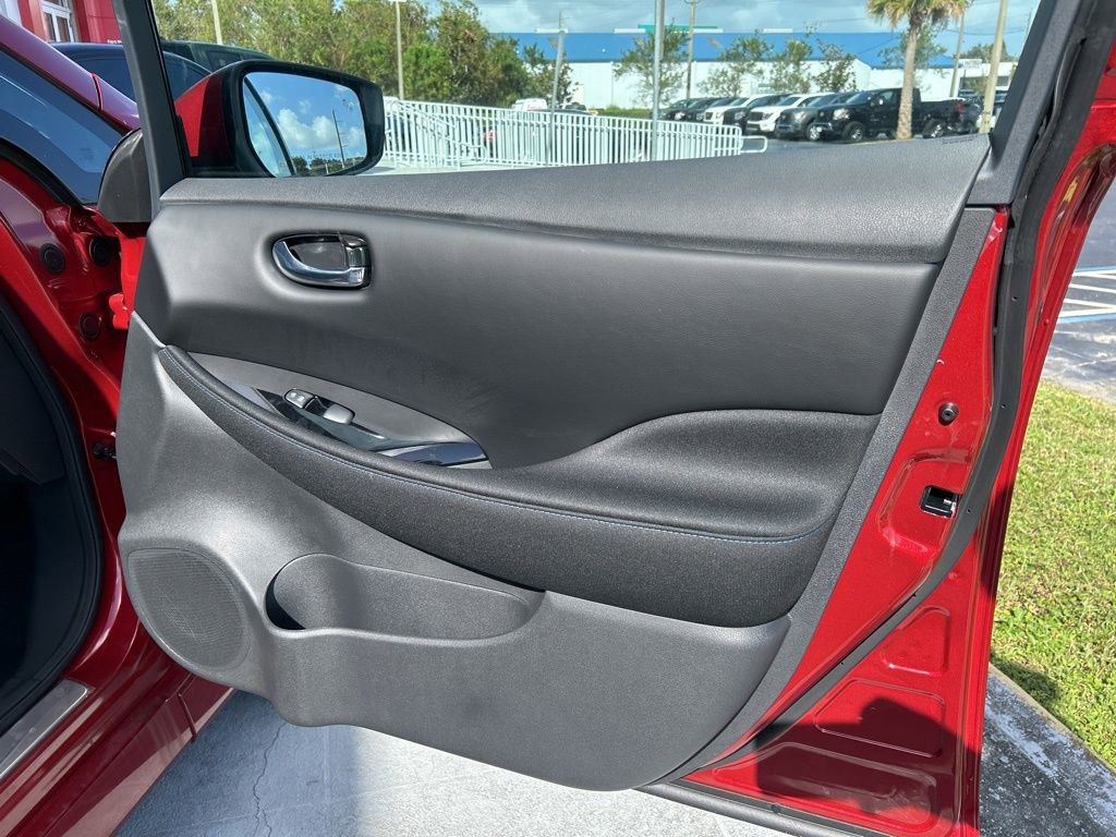 New 2025 Nissan Leaf SV Plus image 38