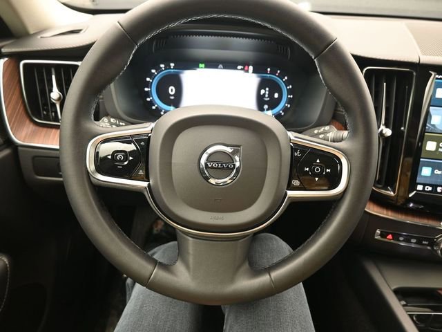 Used 2023 Volvo XC60 B6 Ultimate w/ Protection Package Premier image 24