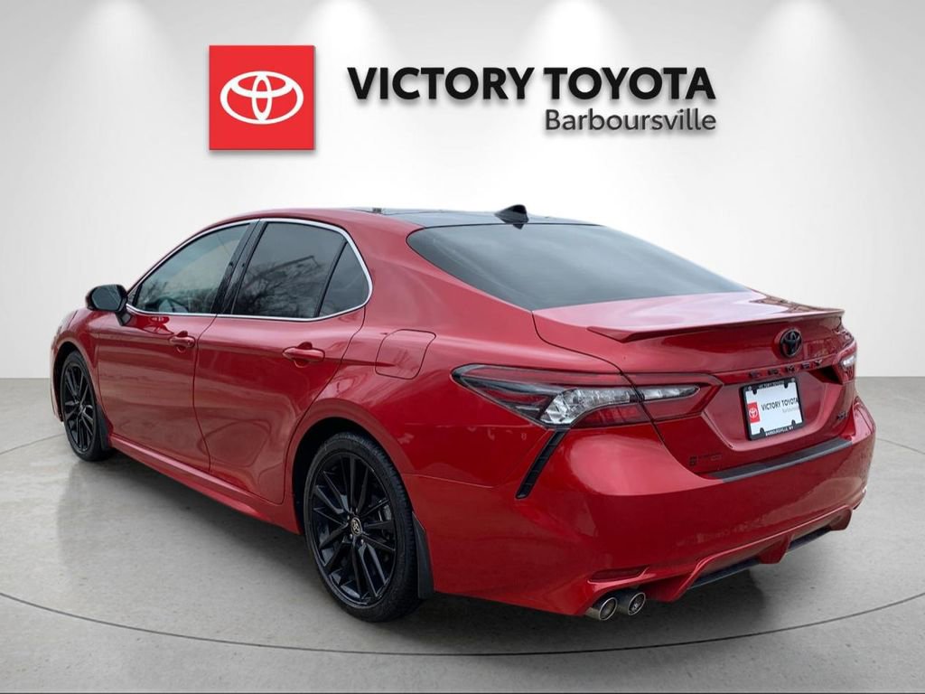 Used 2021 Toyota Camry XSE image 3