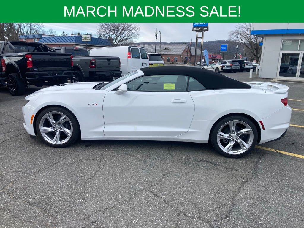 Used 2023 Chevrolet Camaro LT w/ Technology Package image 4