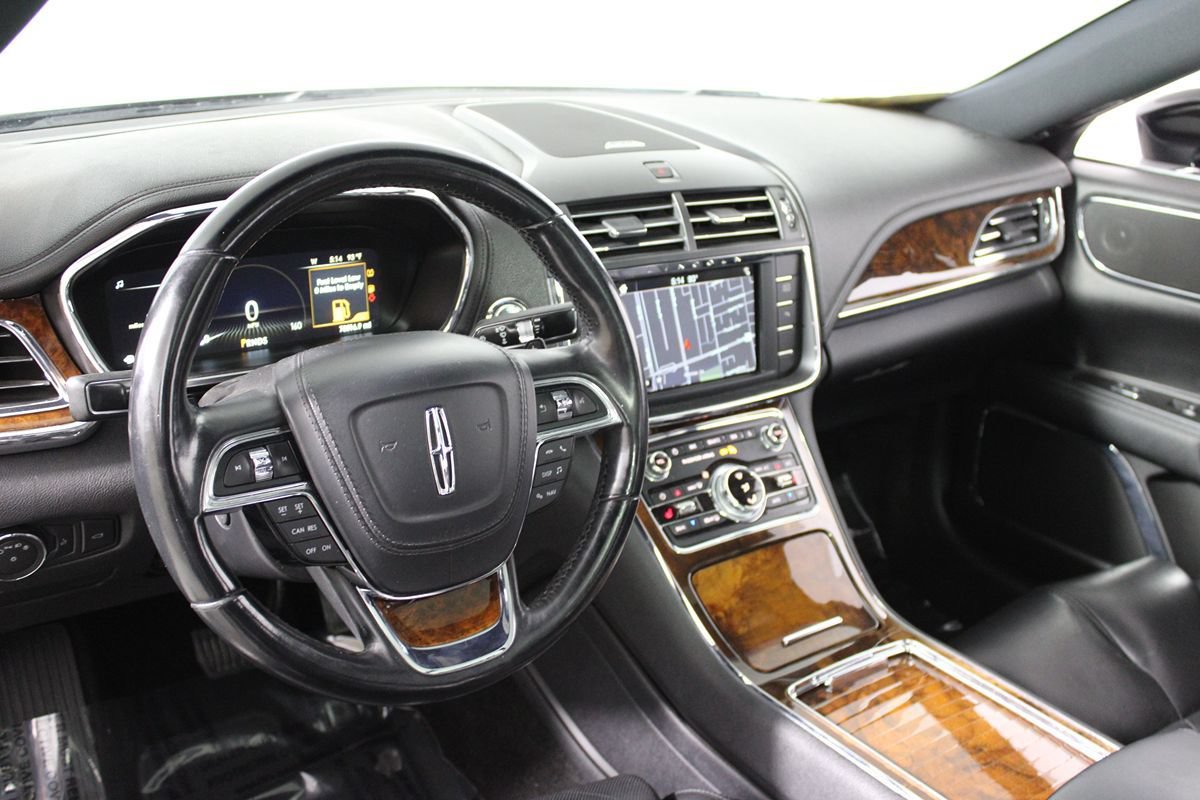 Used 2017 Lincoln Continental Select FWD image 12