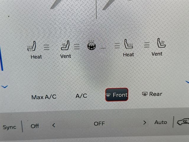 Used 2025 RAM 1500 Laramie w/ Night Edition image 17