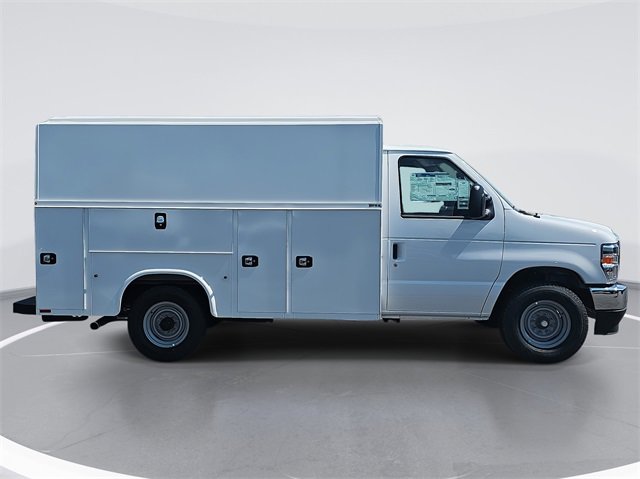New 2026 Ford E-350 and Econoline 350 Super Duty w/ Power Equipment Group image 4