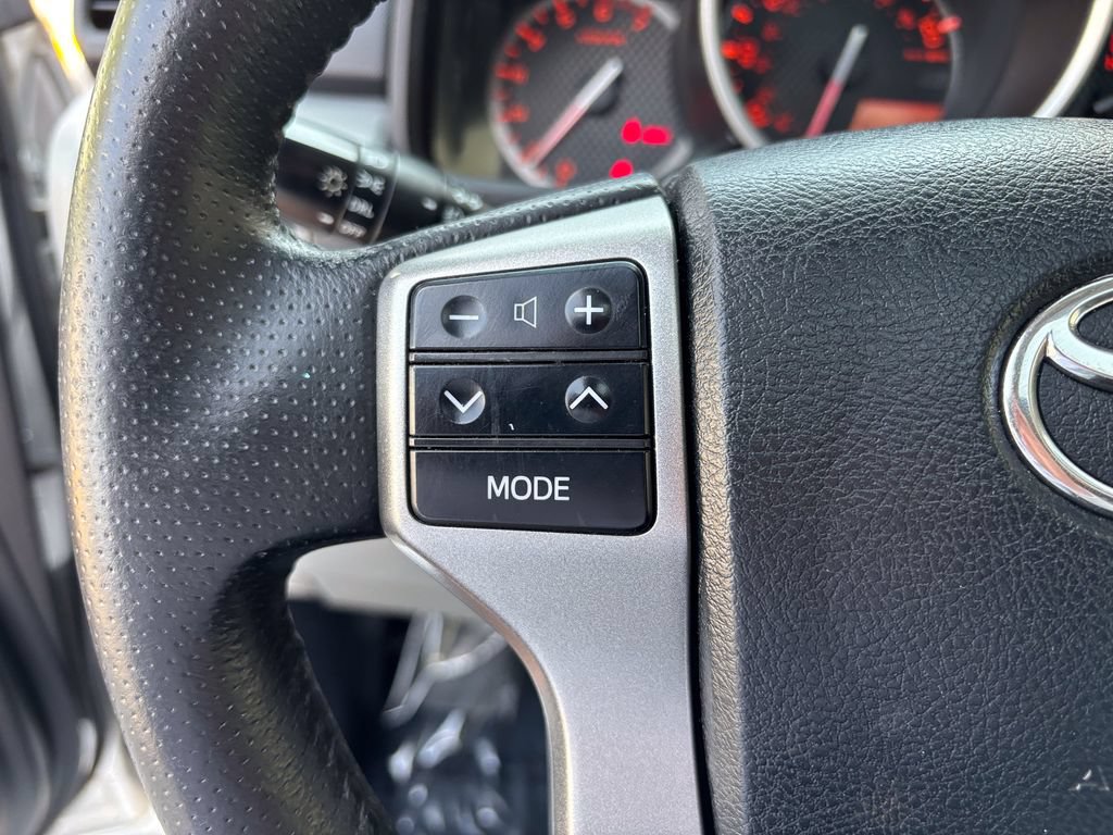 Used 2013 Toyota 4Runner SR5 w/ Premium Pkg AWD/4WD image 31