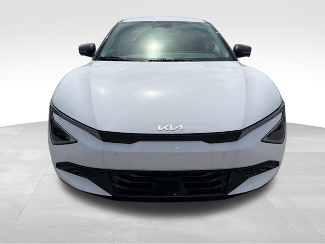 New 2026 Kia EV6 Wind RWD image 2