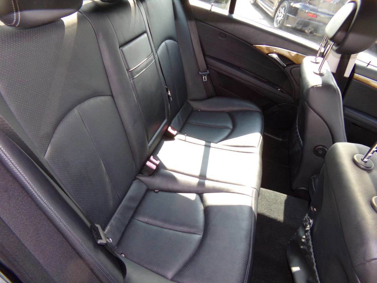 Used 2008 Mercedes-Benz E 350 4MATIC Sedan w/ Premium Pkg 1 image 20