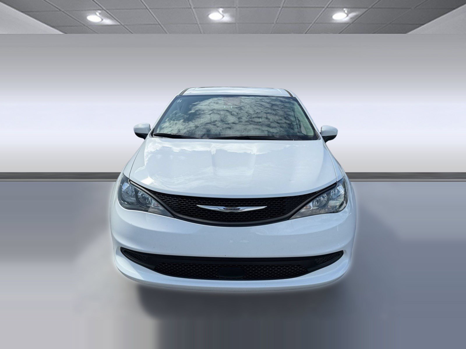 Used 2023 Chrysler Voyager LX FWD image 6