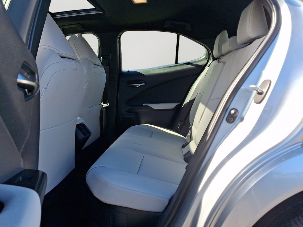 Used 2025 Lexus UX 300h AWD w/ Accessory Package (Z1) image 8
