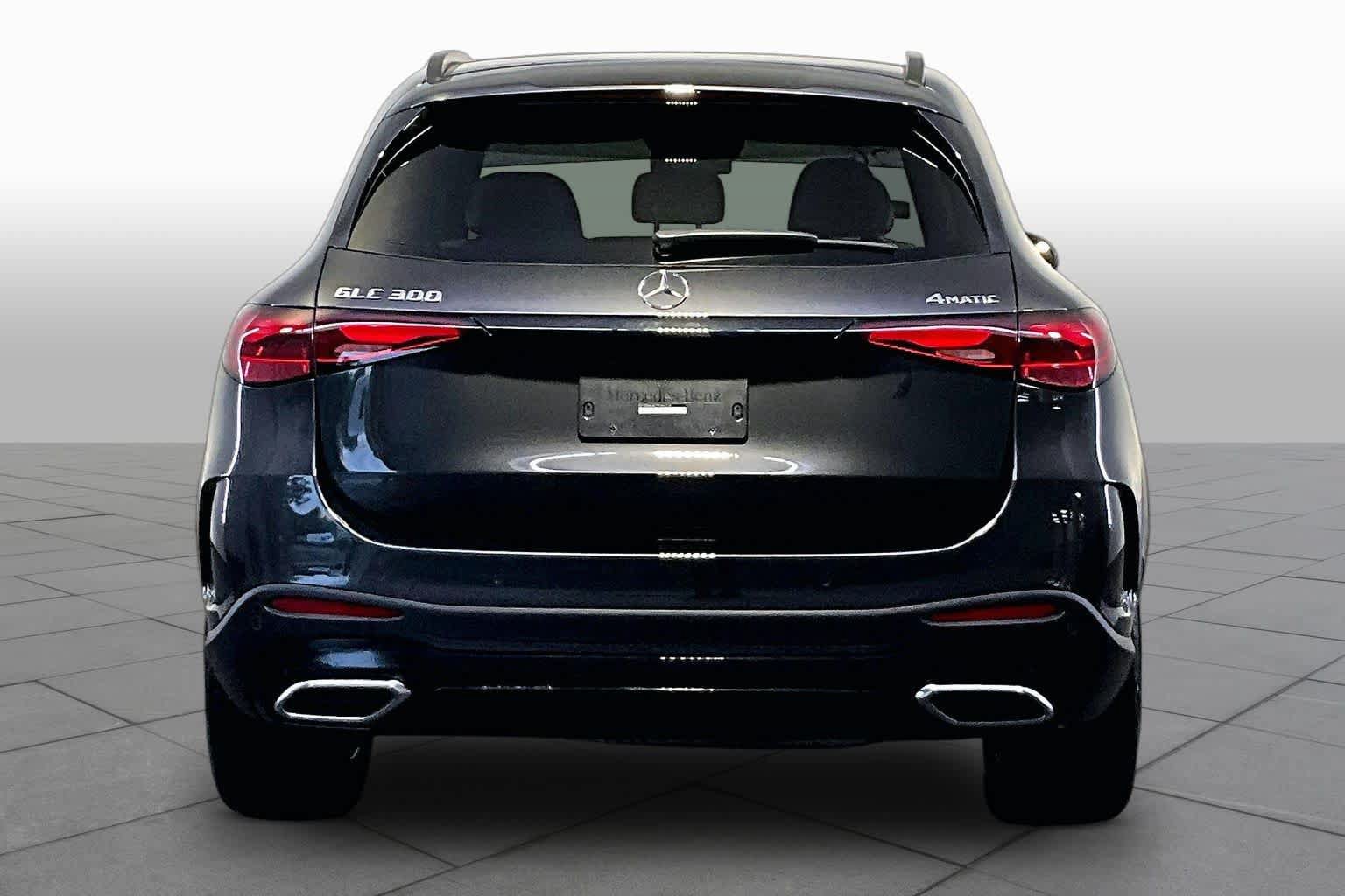 Used 2026 Mercedes-Benz GLC 300 4MATIC image 5