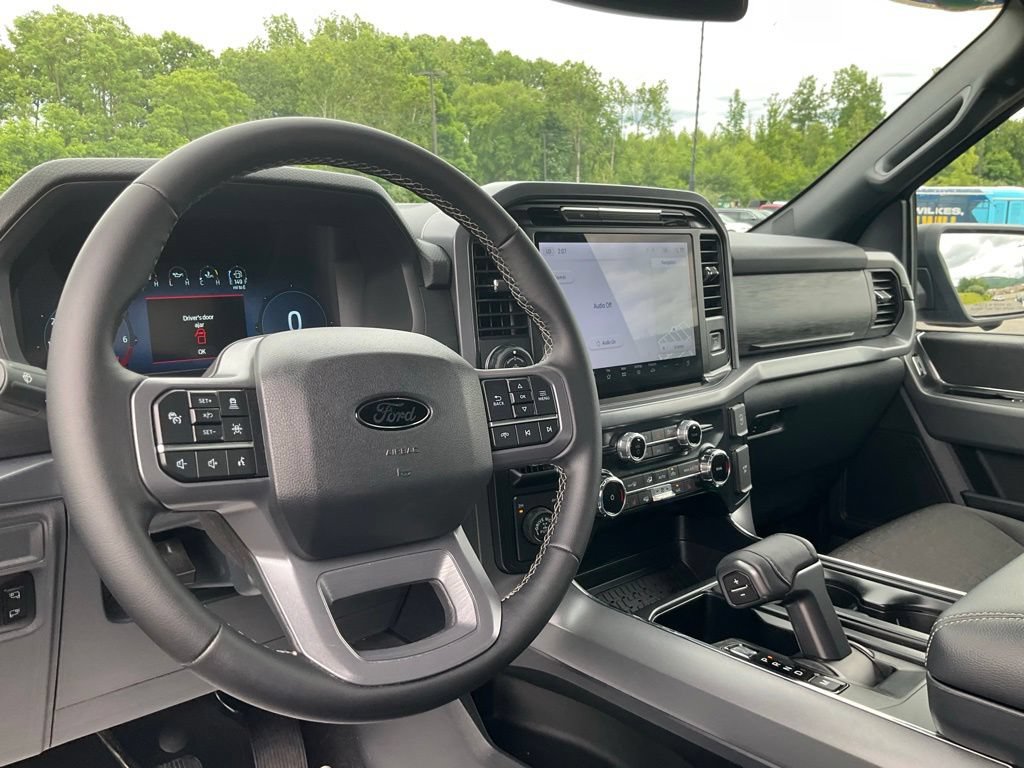Used 2025 Ford F150 XLT w/ Equipment Group 302A MID AWD/4WD image 18