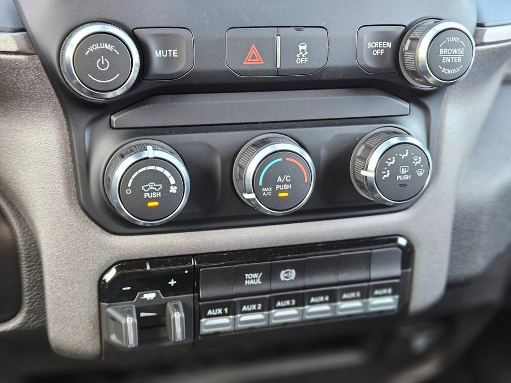 New 2024 RAM 3500 Tradesman w/ Chrome Appearance Group image 20