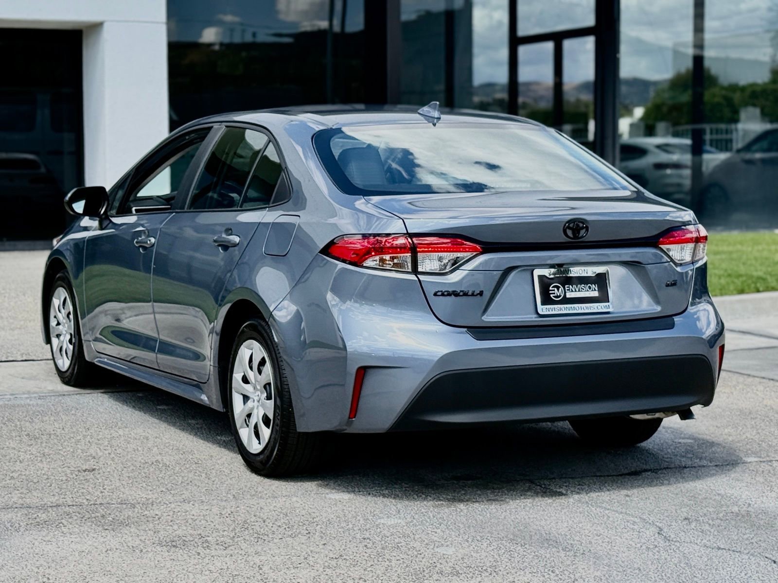 Used 2026 Toyota Corolla LE w/ Carpet Mat Package (TMS) image 11