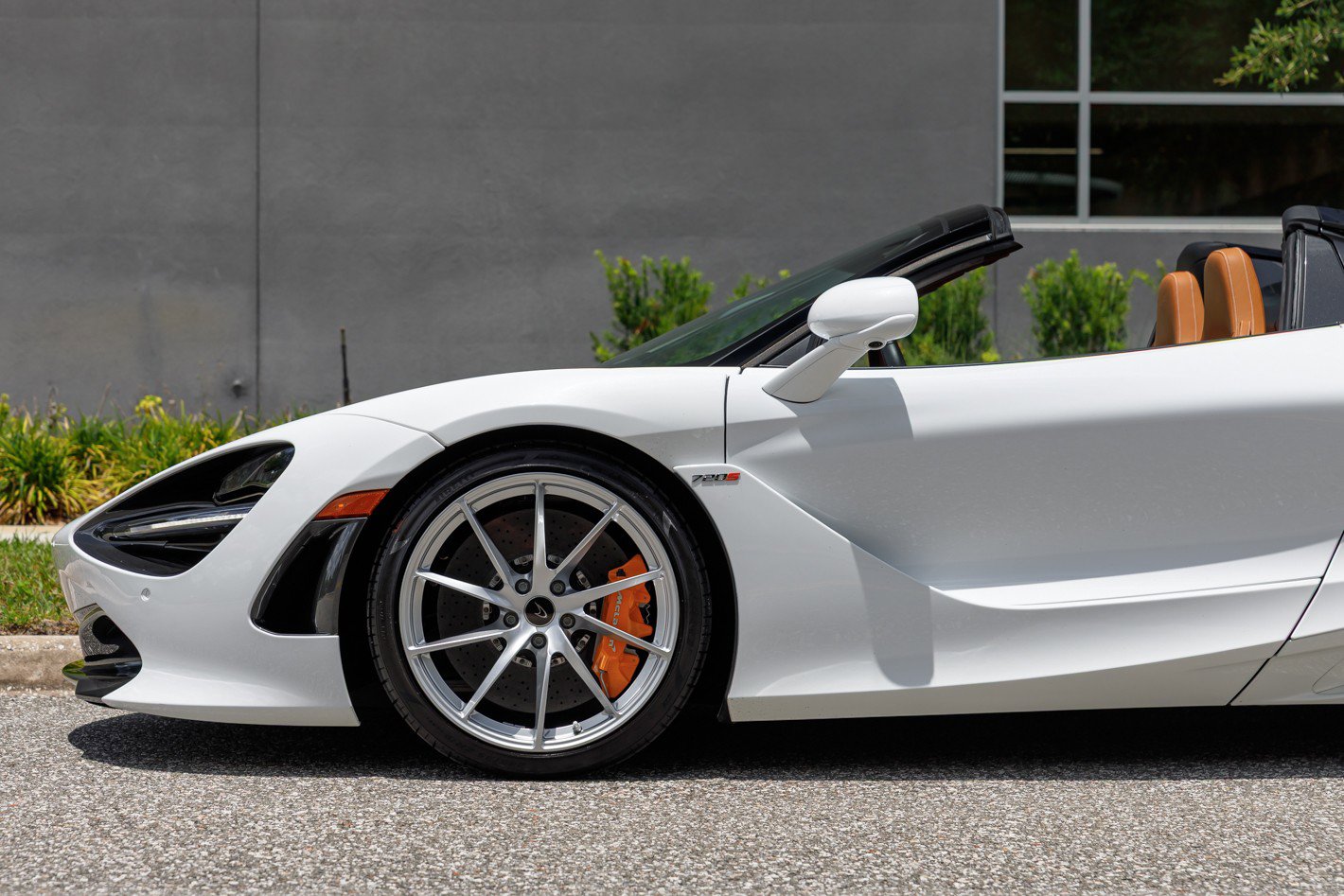 Used 2020 McLaren 720S Spider RWD image 29