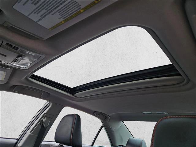 Used 2017 Toyota Camry SE w/ Moonroof Package FWD image 17