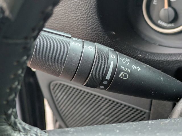 Used 2017 Jeep Wrangler Unlimited Sahara image 31