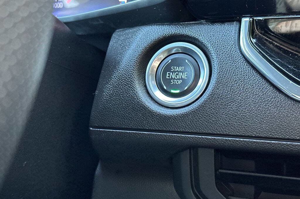 Used 2023 Chevrolet Colorado Trail Boss w/ Advanced Trailering Package image 21