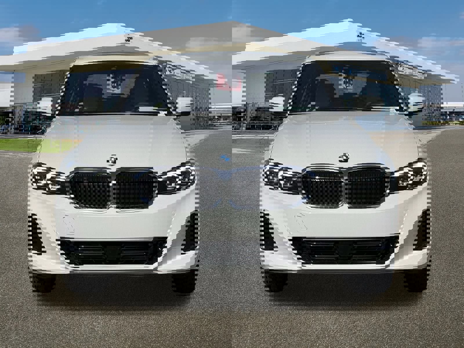 New 2026 BMW 330i Sedan w/ Driving Assistance Package image 3