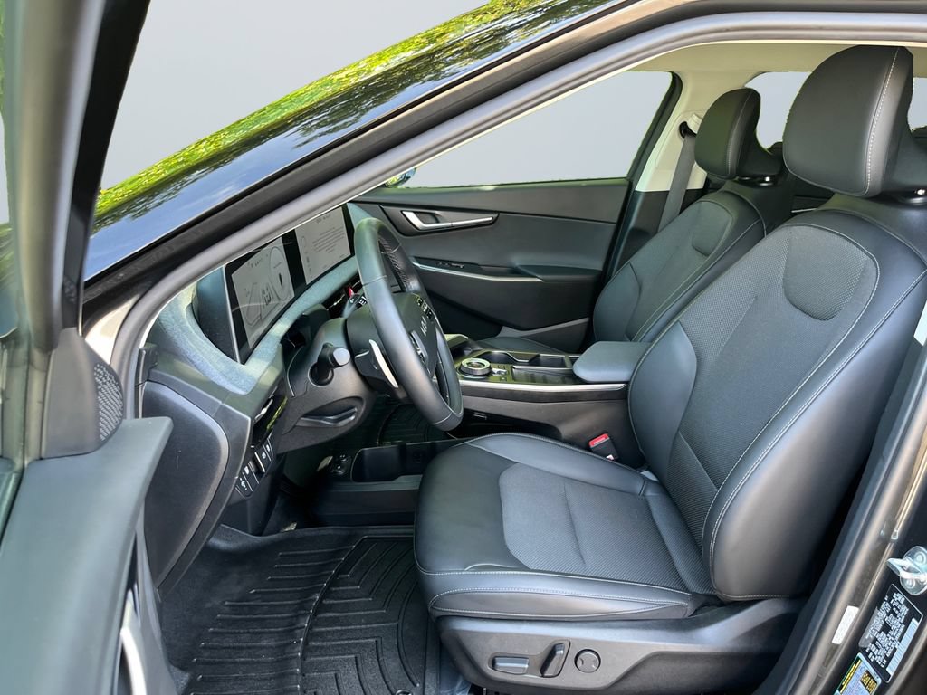 Certified 2024 Kia EV6 Light AWD/4WD image 9