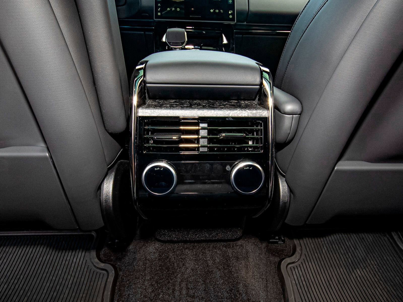 New 2025 Land Rover Range Rover Sport Dynamic SE image 48