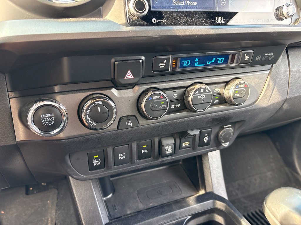 Used 2021 Toyota Tacoma TRD Off-Road w/ TRD Premium Off Road Package AWD/4WD image 26