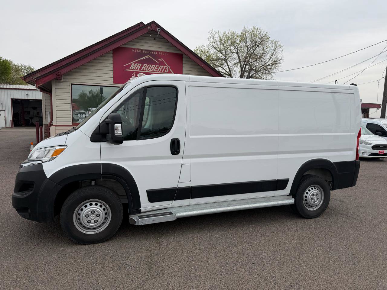 Used 2025 RAM ProMaster 2500 w/ U-Haul Equipment Group image 2