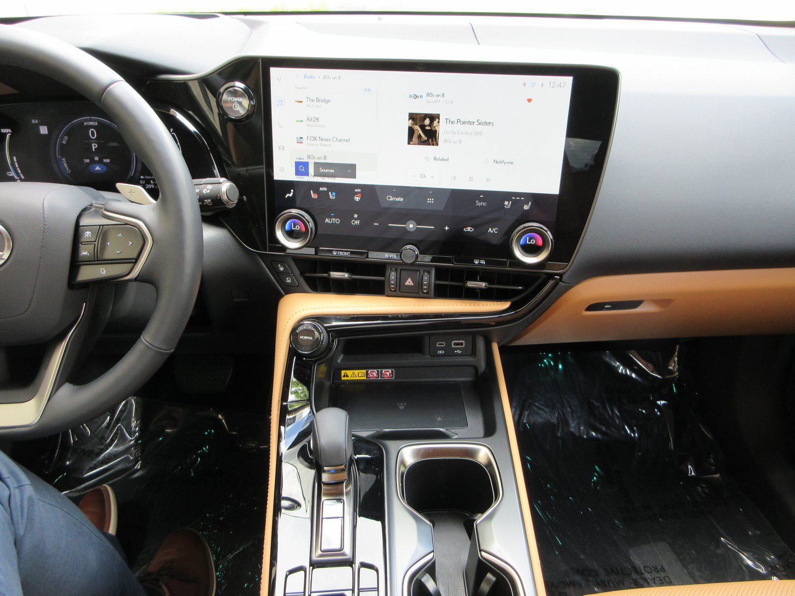 Used 2026 Lexus NX 450h+ AWD w/ Luxury Package image 39