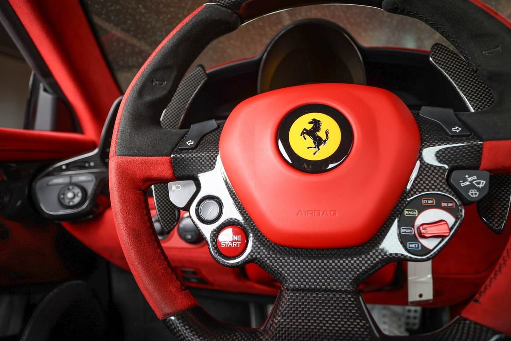 Used 2015 Ferrari 458 Speciale A RWD image 32