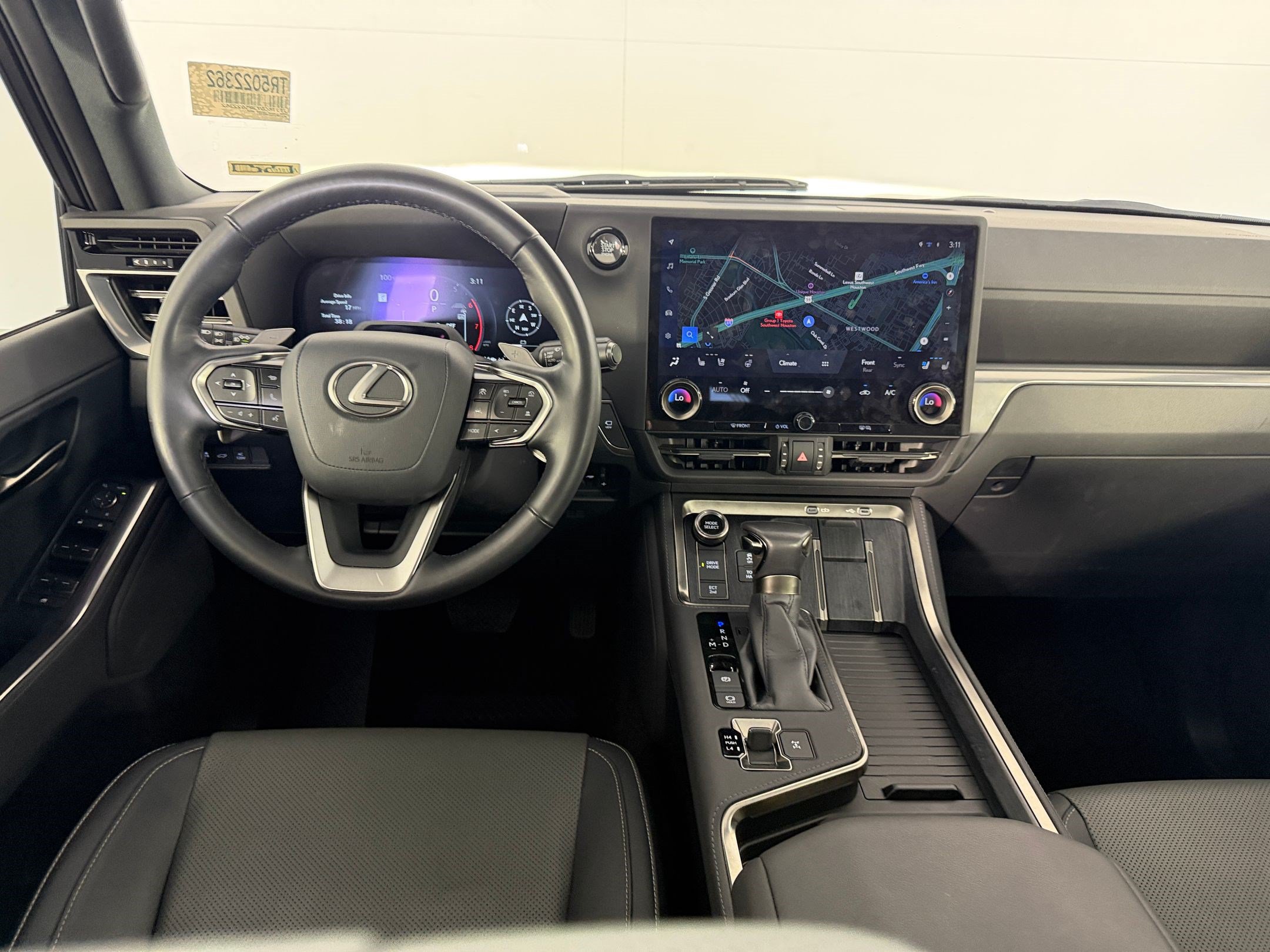 Used 2024 Lexus GX 550 w/ Accessory Package (Z1) AWD/4WD image 31