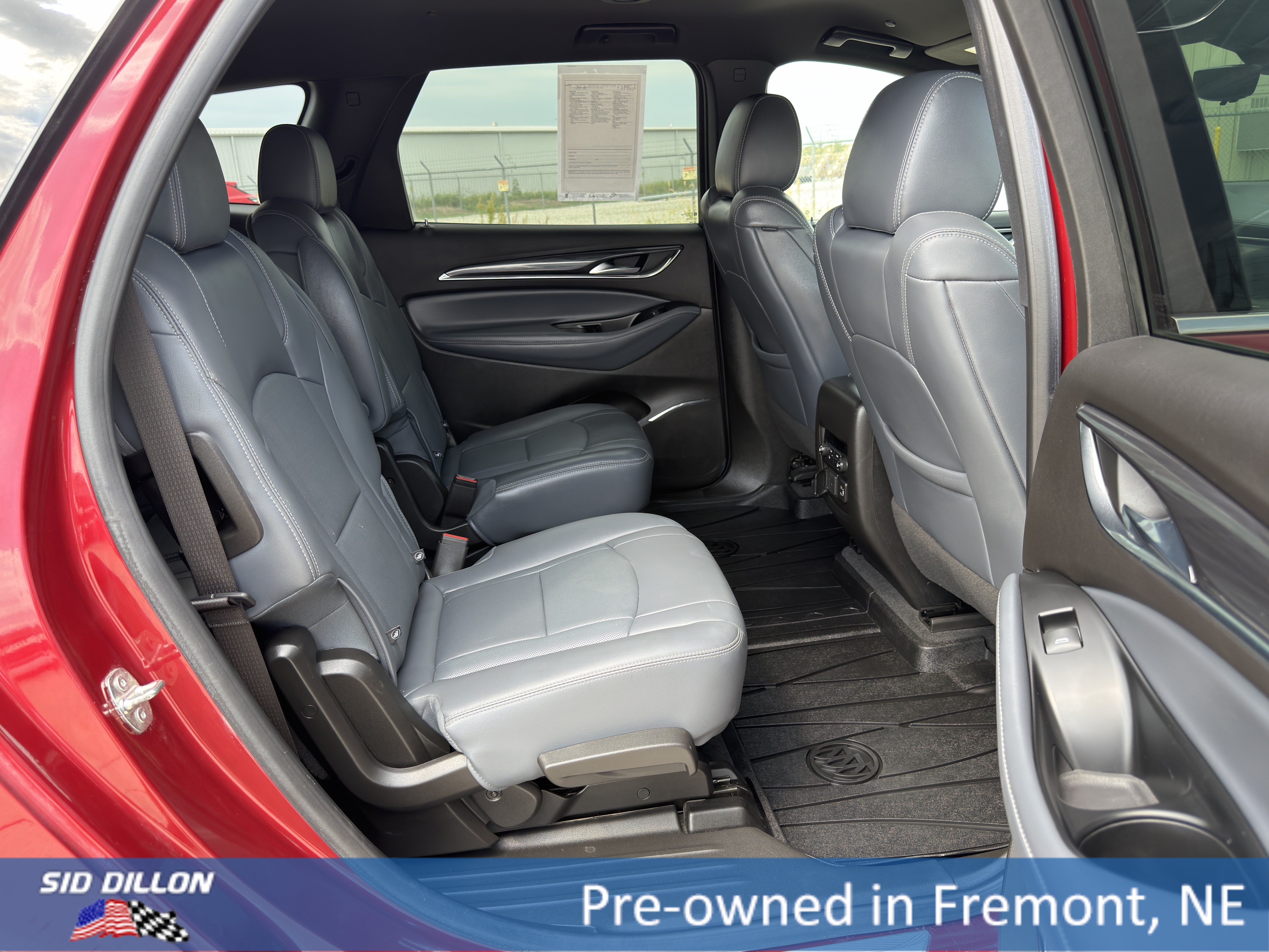 Used 2023 Buick Enclave Premium AWD/4WD image 17