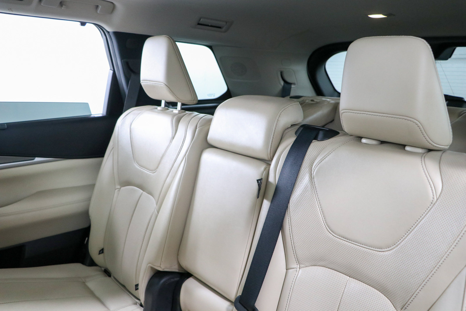 Used 2023 INFINITI QX60 Luxe w/ Vision Package AWD/4WD image 27