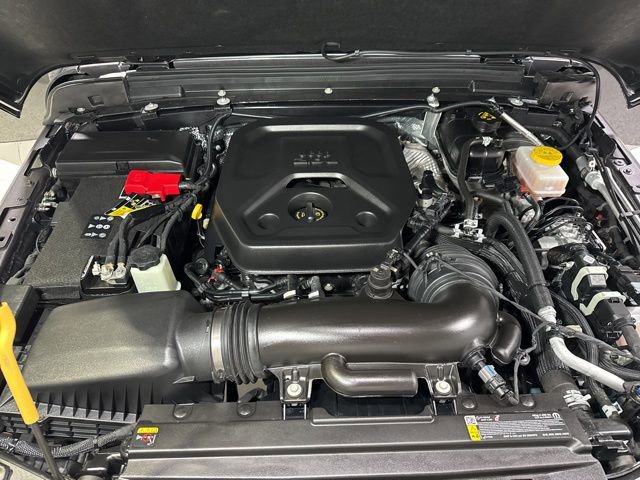 Used 2025 Jeep Wrangler Sahara image 10