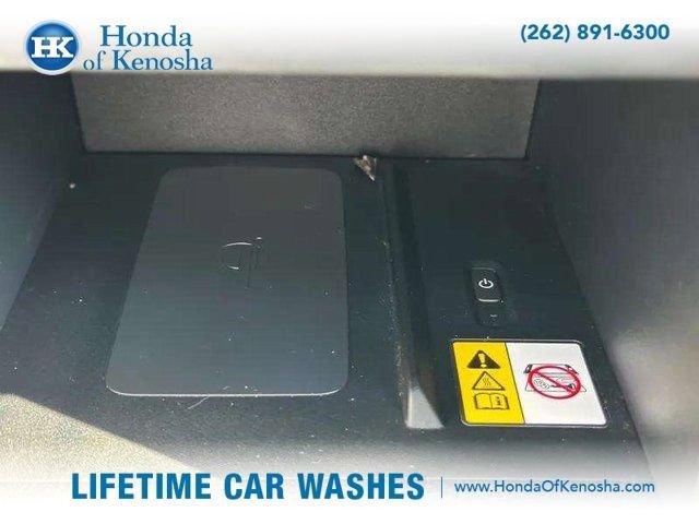 Used 2022 Toyota Corolla Cross XLE w/ Convenience Package AWD/4WD image 25