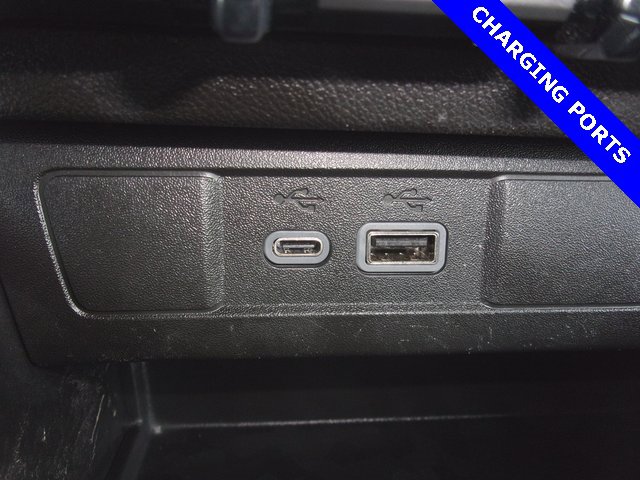 Used 2023 Chevrolet Colorado Z71 w/ Z71 Convenience Package 2 image 9