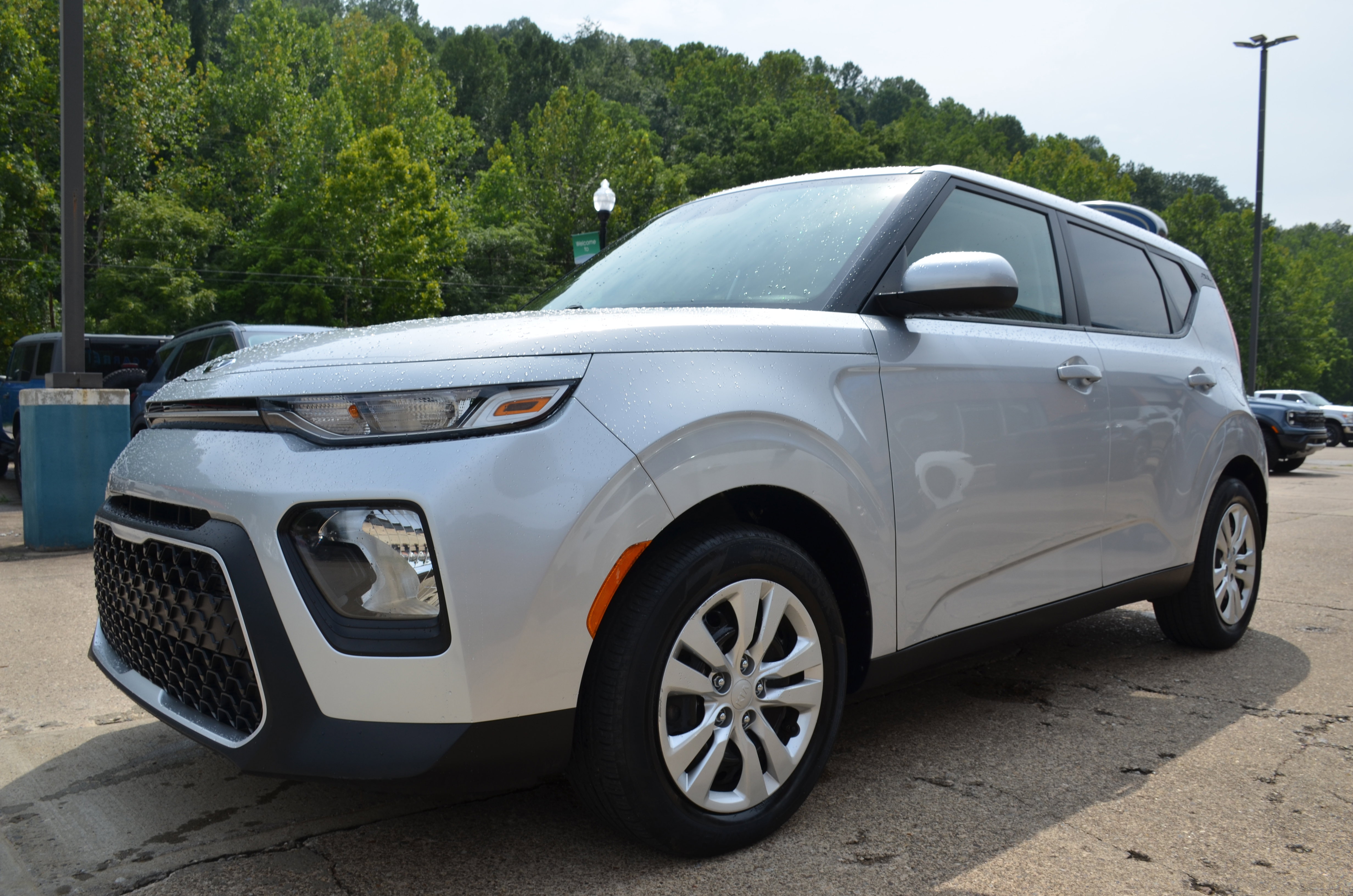 Used 2020 Kia Soul LX image 3
