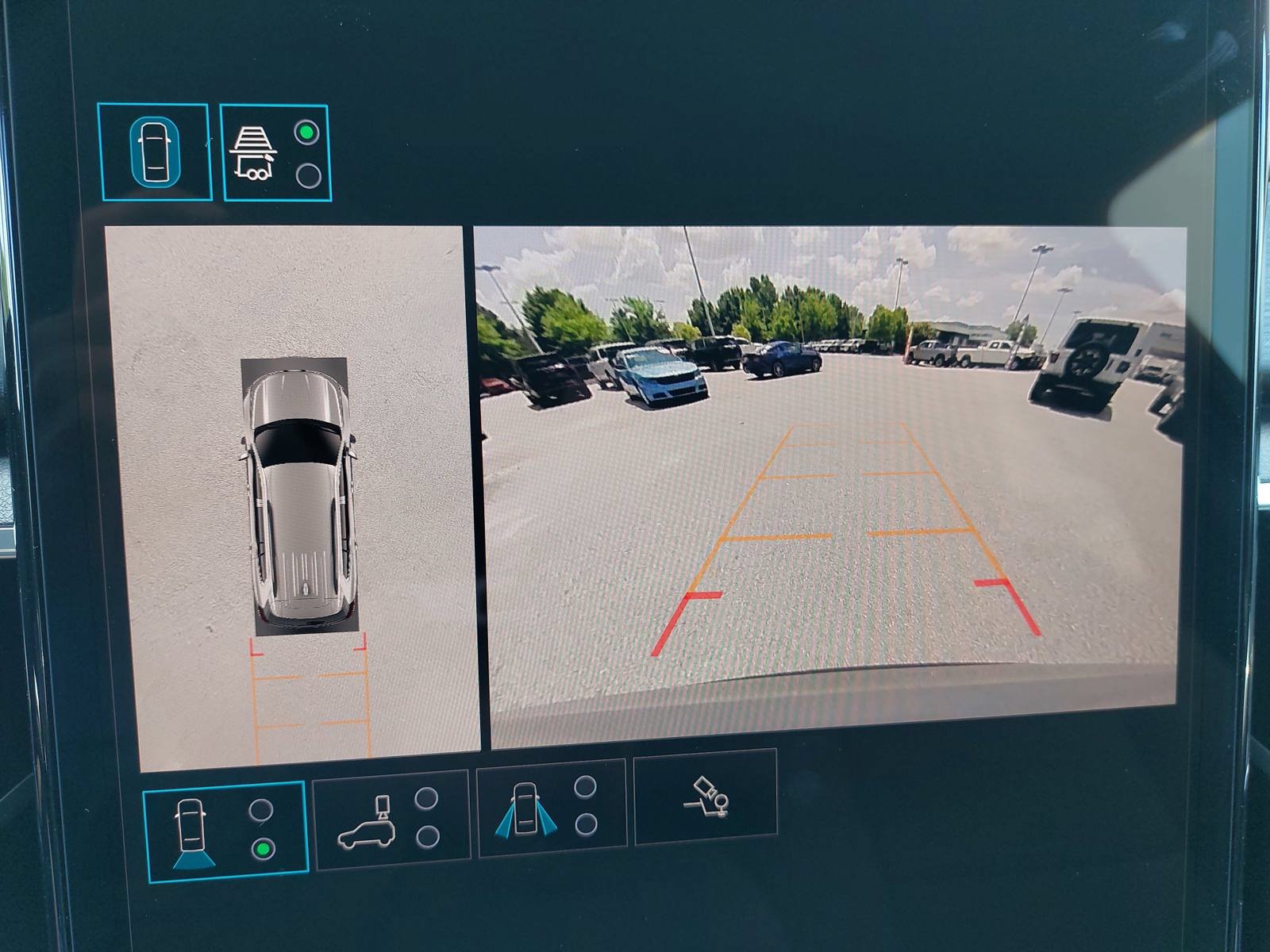 New 2025 GMC Acadia Elevation FWD image 26