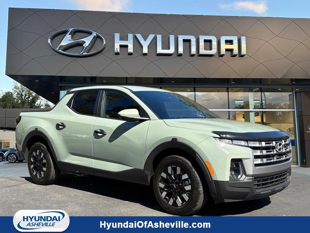 Certified 2025 Hyundai Santa Cruz SE FWD image 1