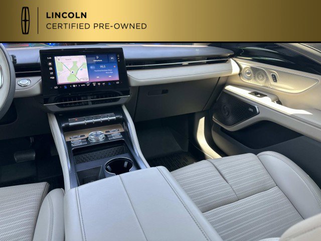 Certified 2025 Lincoln Nautilus Reserve AWD/4WD image 15