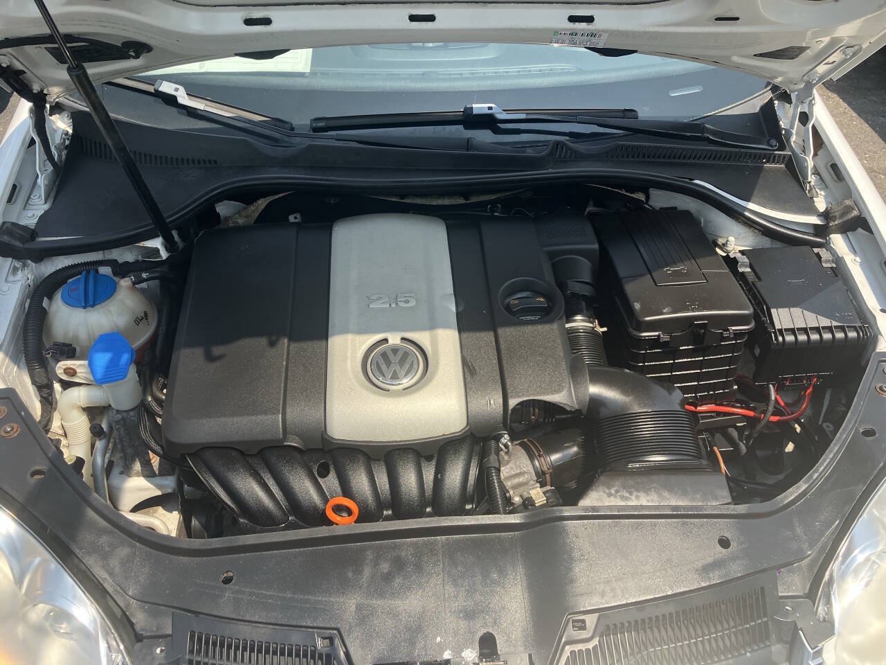 Used 2009 Volkswagen Jetta SEL FWD image 35