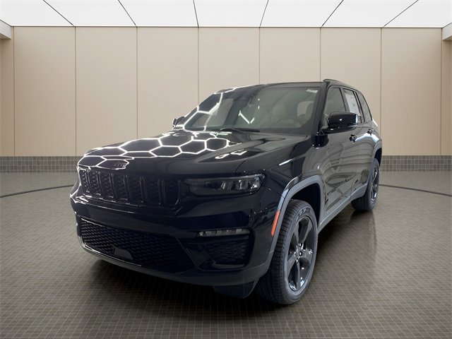 New 2025 Jeep Grand Cherokee Limited w/ Black Appearance Package
