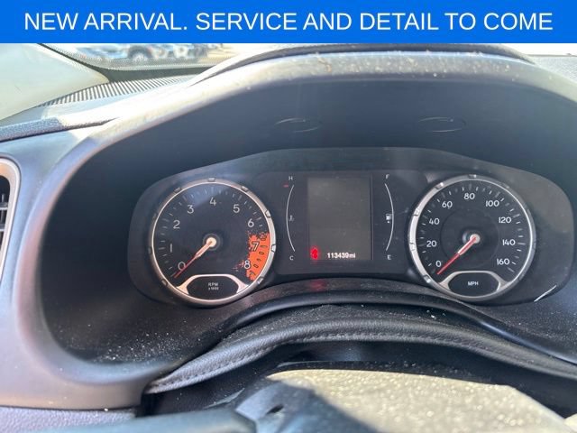 Used 2015 Jeep Renegade Sport w/ Power & Air Group FWD image 12
